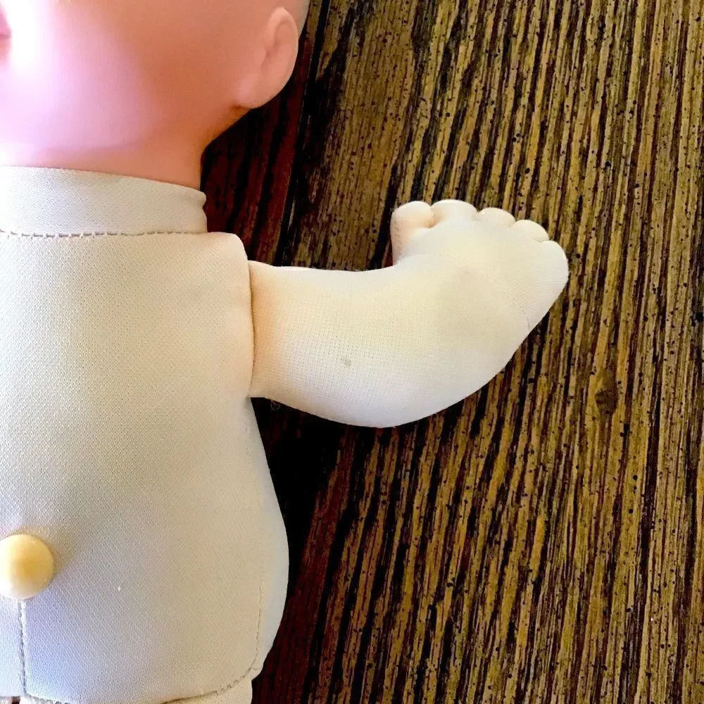 Vintage 1989 Magic Nursery Doll